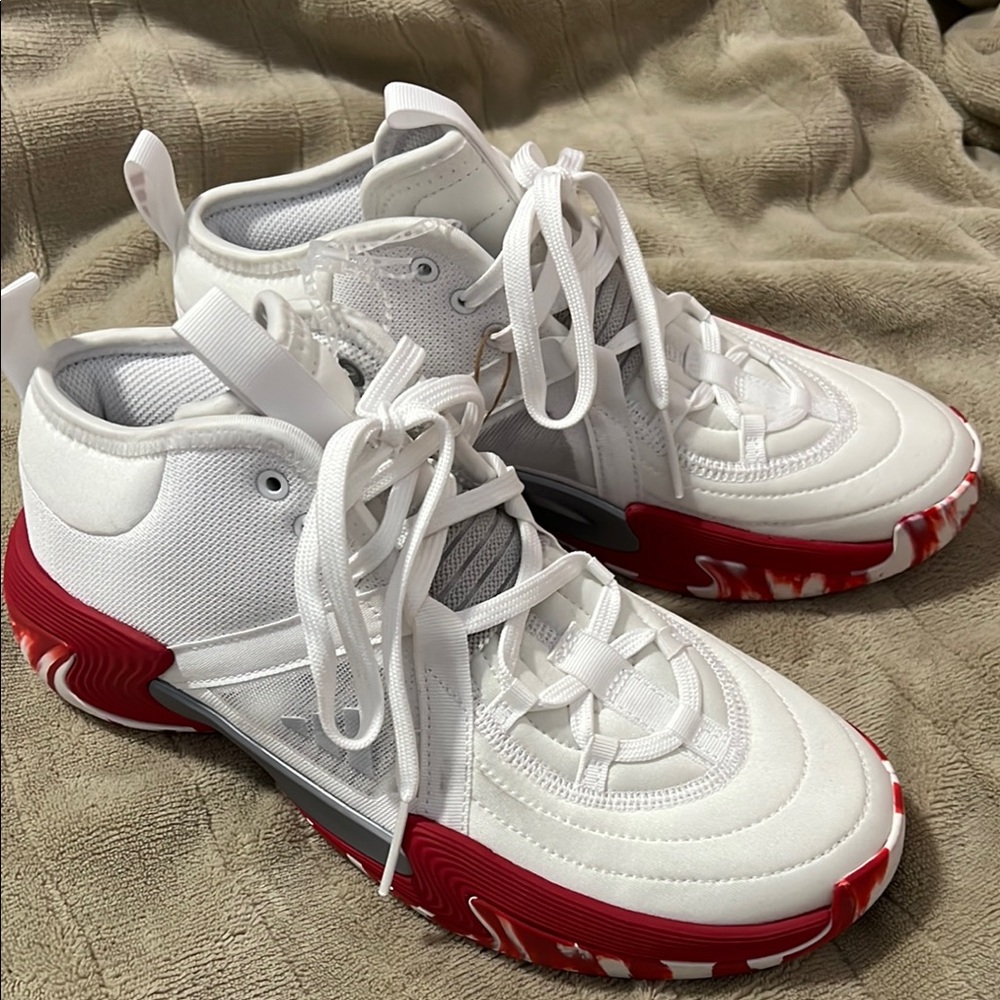 Stylish White and Red High-Top Sneakers